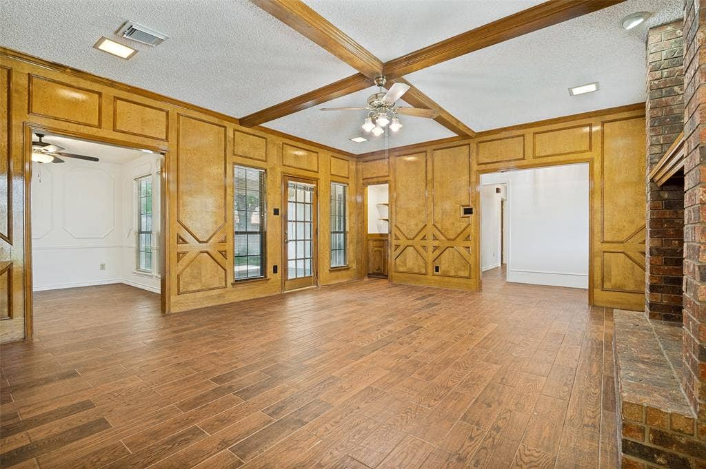 131 Honey Tree Lane, DeSoto, TX 75115 131 Honey Tree Lane, DeSoto, TX 75115