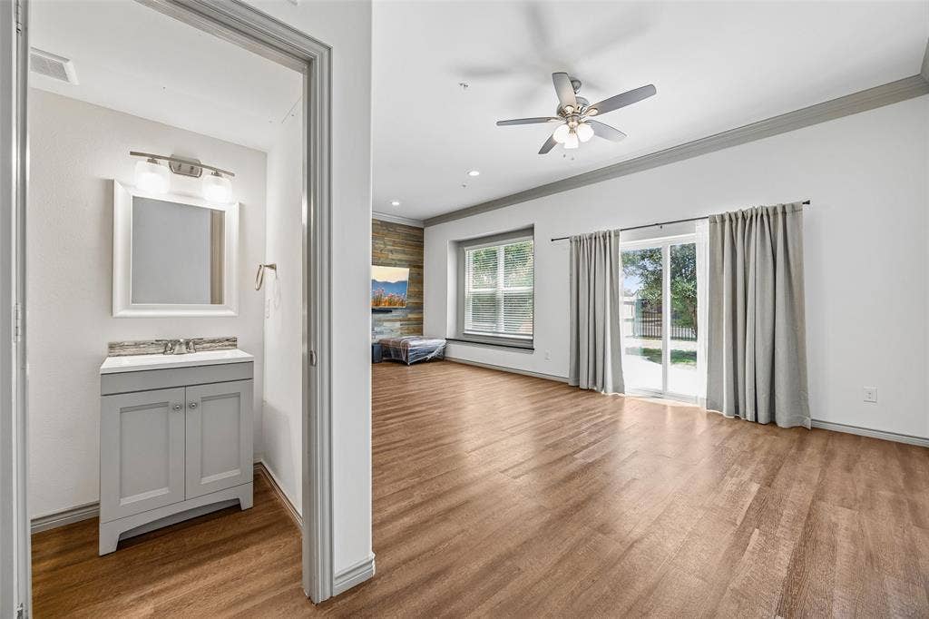 1325 Summerset Lane, Burleson, TX 76028 1325 Summerset Lane, Burleson, TX 76028