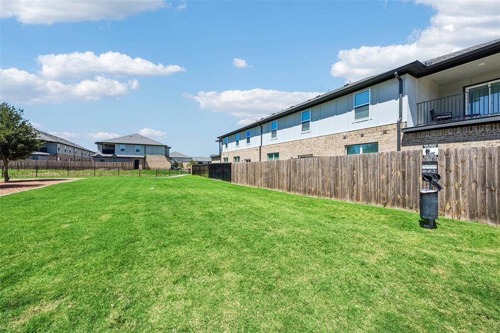 1325 Summerset Lane, Burleson, TX 76028 1325 Summerset Lane, Burleson, TX 76028