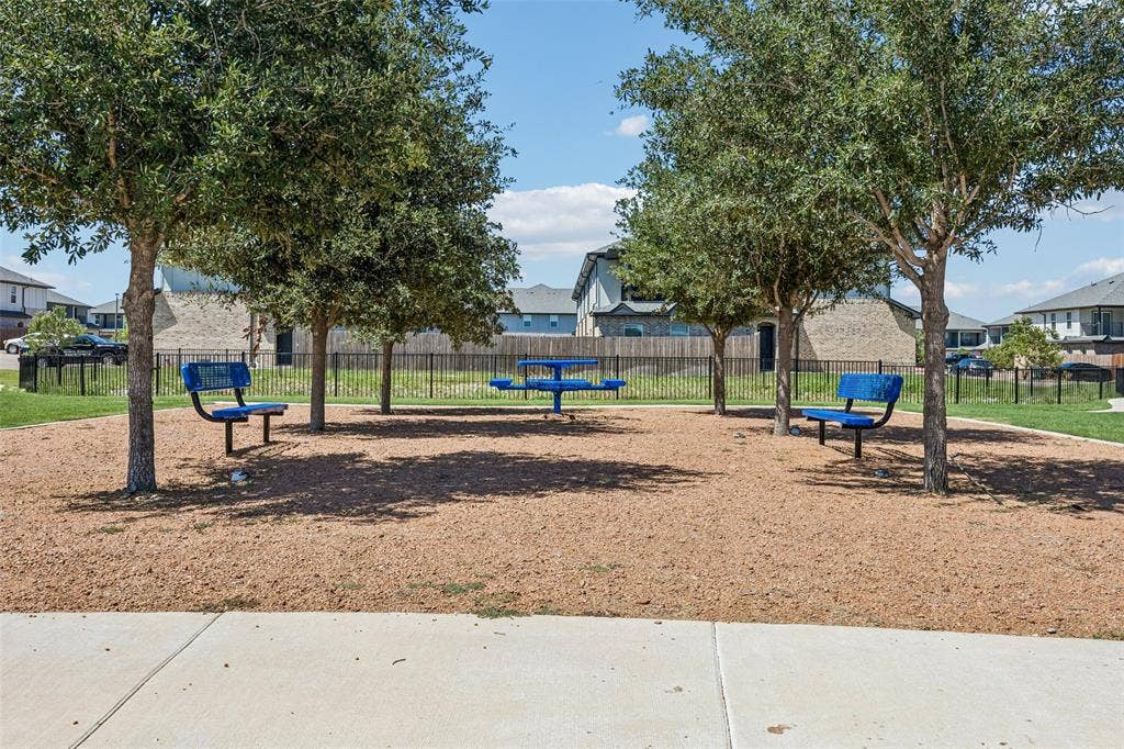 1325 Summerset Lane, Burleson, TX 76028 1325 Summerset Lane, Burleson, TX 76028
