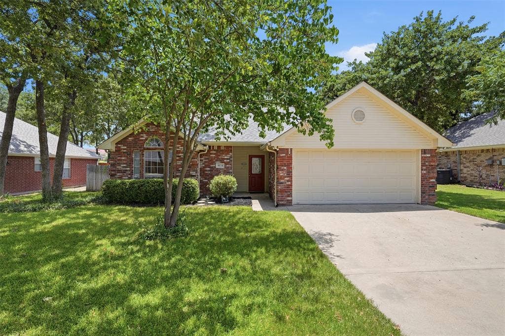 1834 Rayna Drive, Weatherford, TX 76086 1834 Rayna Drive, Weatherford, TX 76086