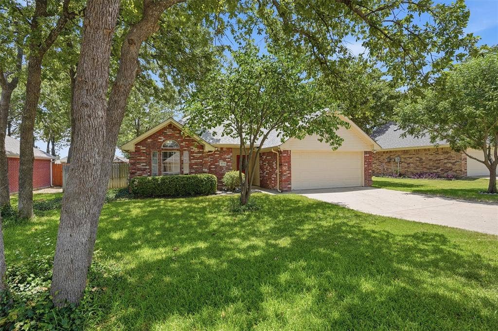 1834 Rayna Drive, Weatherford, TX 76086 1834 Rayna Drive, Weatherford, TX 76086