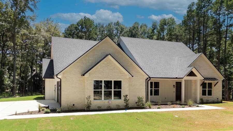 Property photo for 15337 Lakeside Drive, Tyler, TX