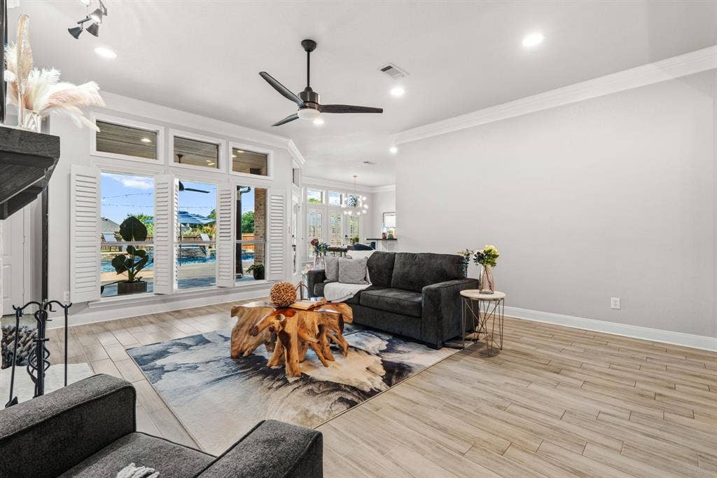 3650 Baylor Boulevard, Midlothian, TX 76065 3650 Baylor Boulevard, Midlothian, TX 76065