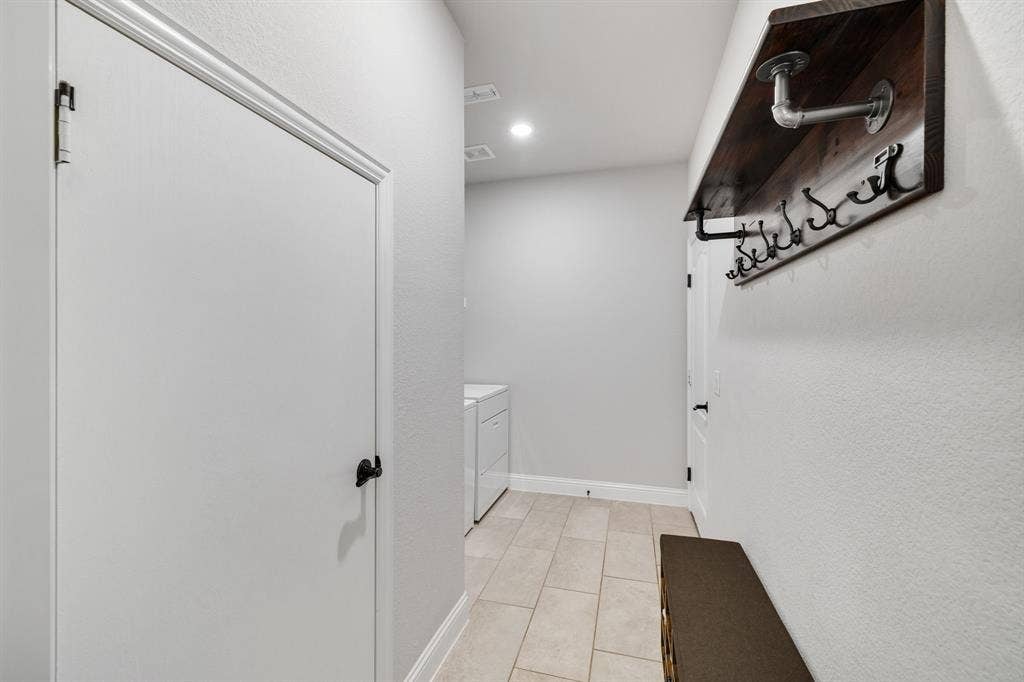 9004 Lavon Lane, Denton, TX 76226