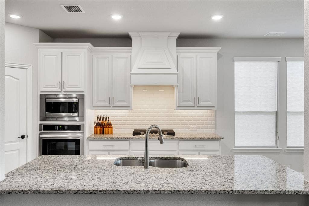9004 Lavon Lane, Denton, TX 76226