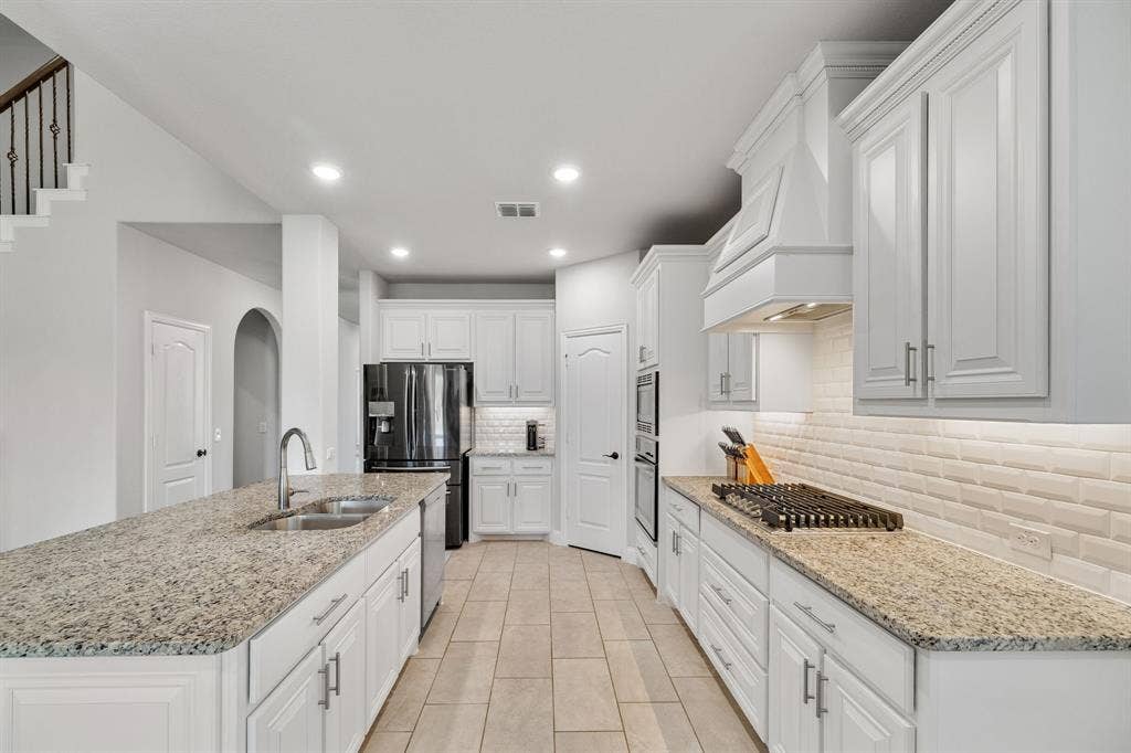 9004 Lavon Lane, Denton, TX 76226