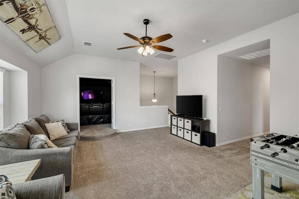 9004 Lavon Lane, Denton, TX 76226