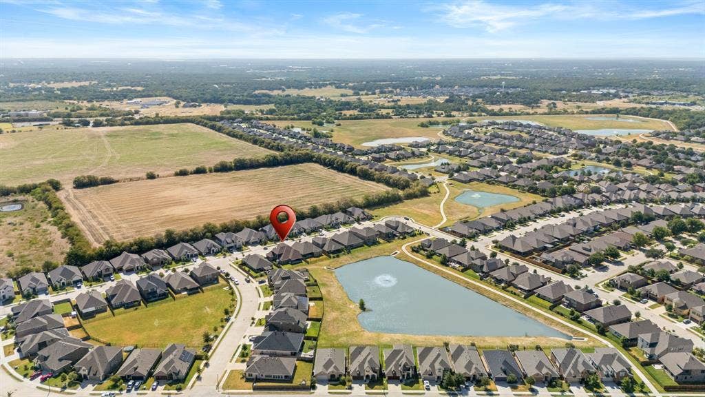9004 Lavon Lane, Denton, TX 76226