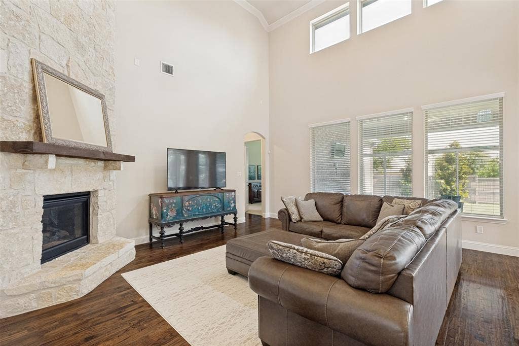 6409 Biltmore Lane, McKinney, TX 75071 Stone Fireplace with Gas Logs
