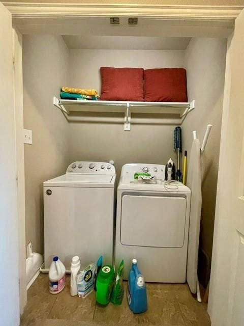3803 Cascade Sky Drive, Arlington, TX 76005 Laundry room located upstairs in hallway