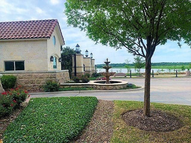 3803 Cascade Sky Drive, Arlington, TX 76005 3803 Cascade Sky Drive, Arlington, TX 76005