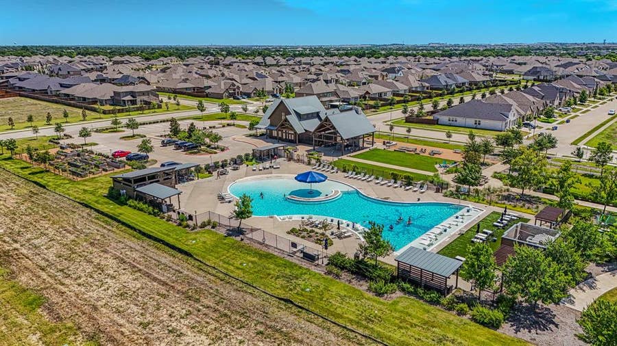Property photo for 736 Carmen Street, Forney, TX