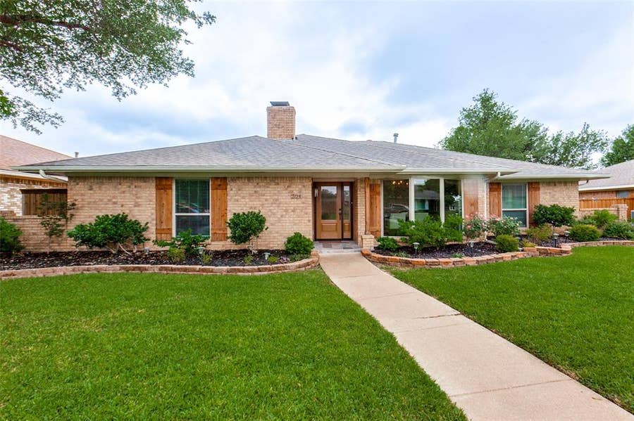 Property photo for 504 Goodwin Drive, Richardson, TX