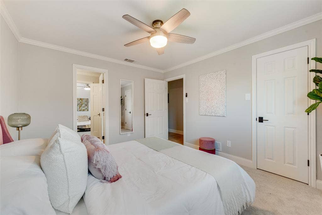 6902 Deloache Avenue, Dallas, TX 75225 6902 Deloache Avenue, Dallas, TX 75225