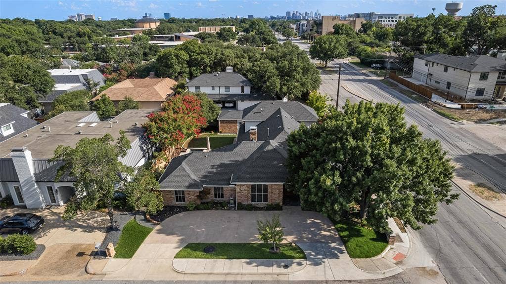 6902 Deloache Avenue, Dallas, TX 75225 6902 Deloache Avenue, Dallas, TX 75225