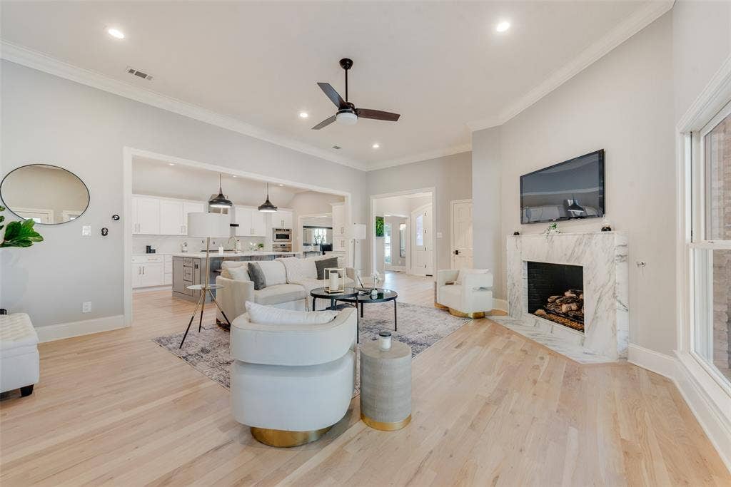 6902 Deloache Avenue, Dallas, TX 75225 6902 Deloache Avenue, Dallas, TX 75225