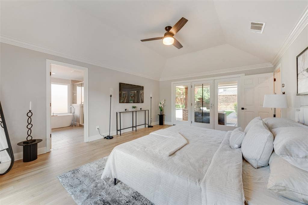 6902 Deloache Avenue, Dallas, TX 75225 6902 Deloache Avenue, Dallas, TX 75225