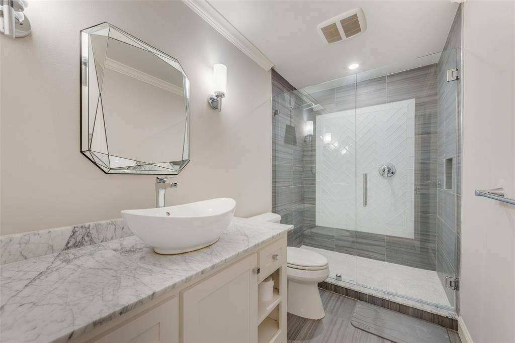 6902 Deloache Avenue, Dallas, TX 75225 6902 Deloache Avenue, Dallas, TX 75225