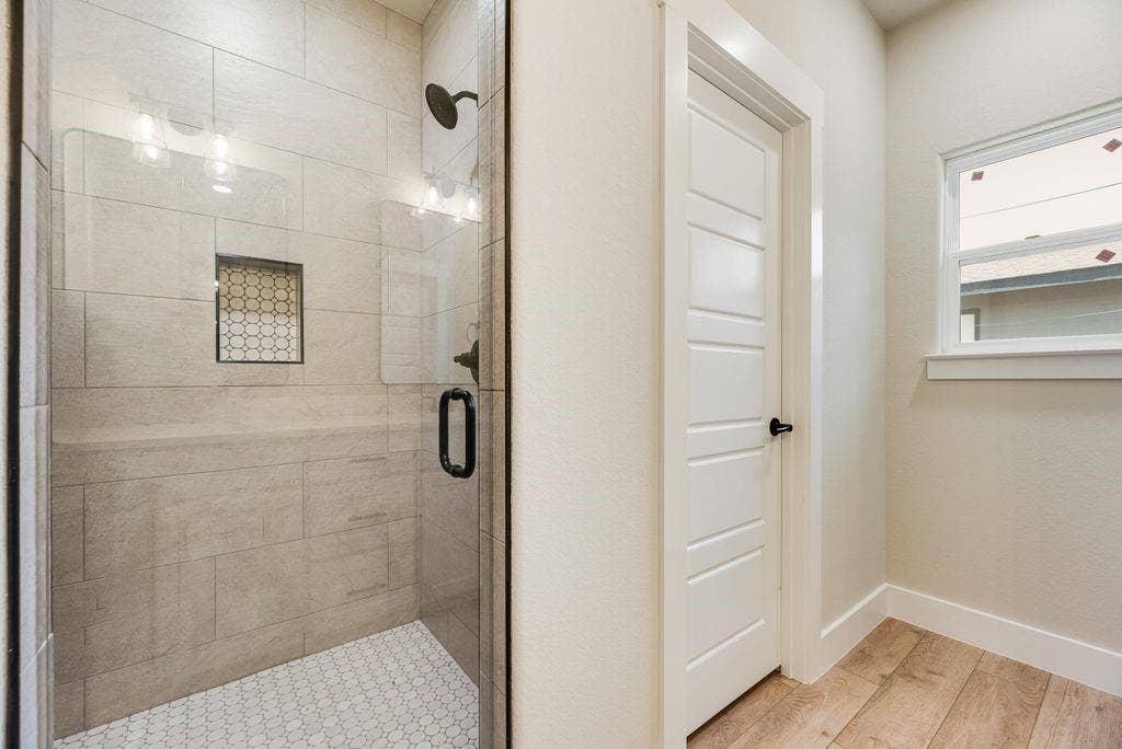 602 N 7TH Street, Midlothian, TX 76065 602 N 7TH Street, Midlothian, TX 76065