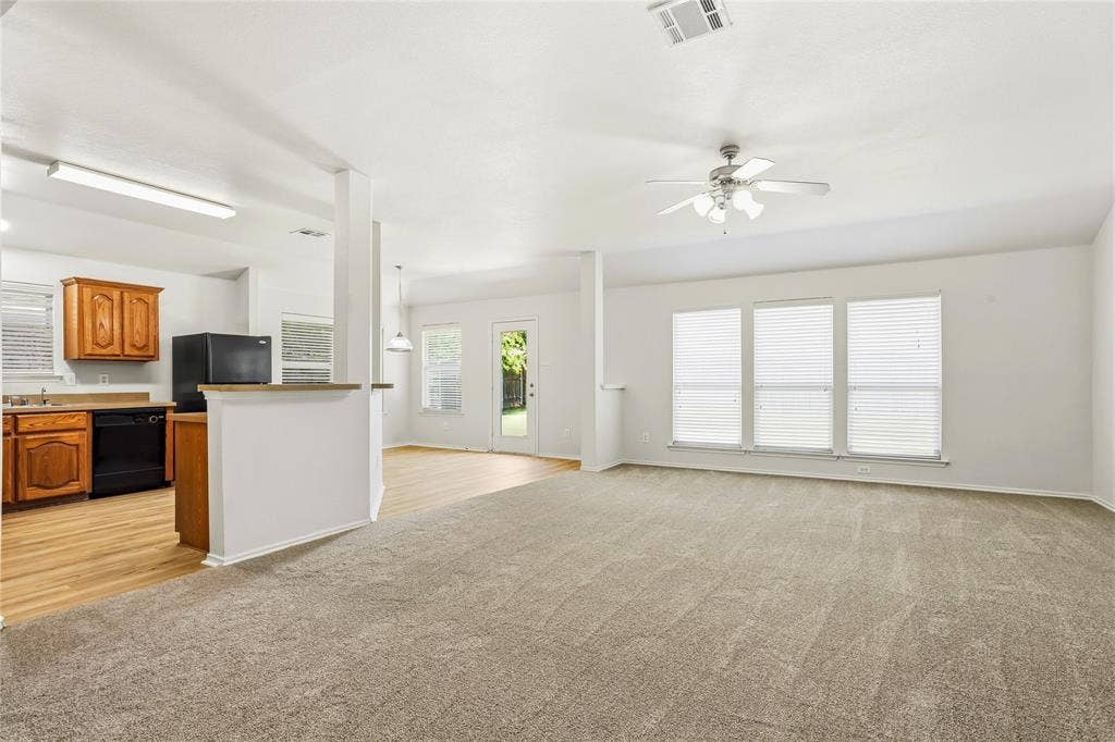 2712 Mockingbird Street, Royse City, TX 75189 2712 Mockingbird Street, Royse City, TX 75189
