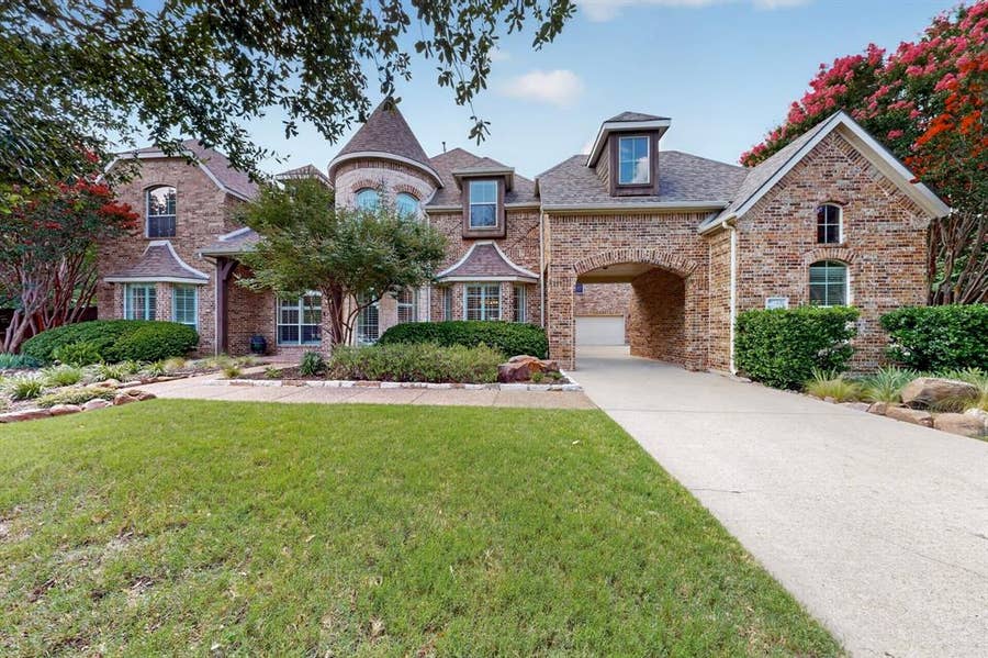 Property photo for 621 Blue Flumar Court, Murphy, TX