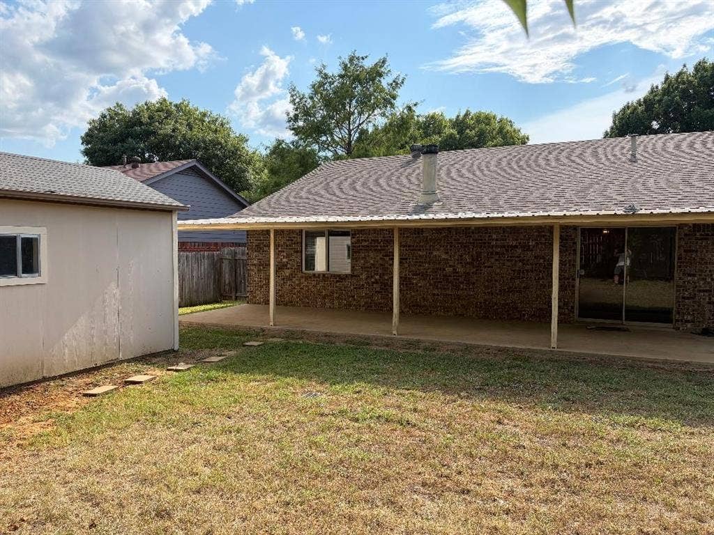 6309 Elm Springs Drive, Arlington, TX 76001 6309 Elm Springs Drive, Arlington, TX 76001