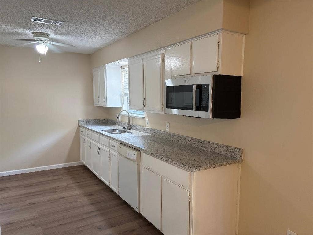 6309 Elm Springs Drive, Arlington, TX 76001 6309 Elm Springs Drive, Arlington, TX 76001