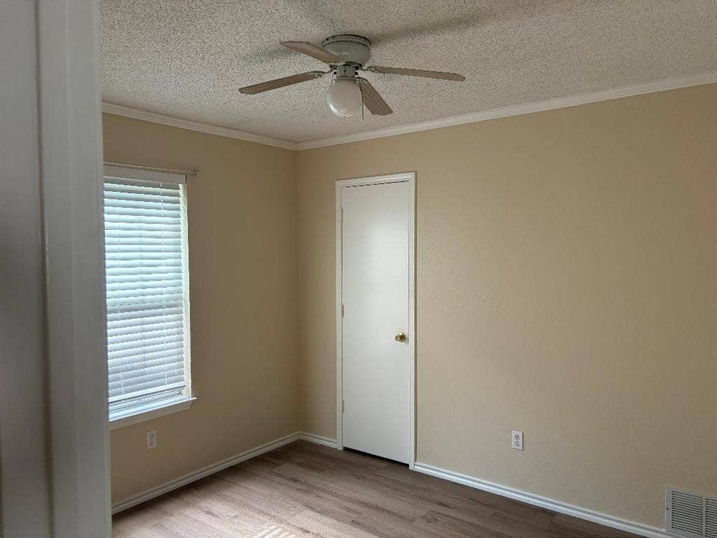 6309 Elm Springs Drive, Arlington, TX 76001 6309 Elm Springs Drive, Arlington, TX 76001