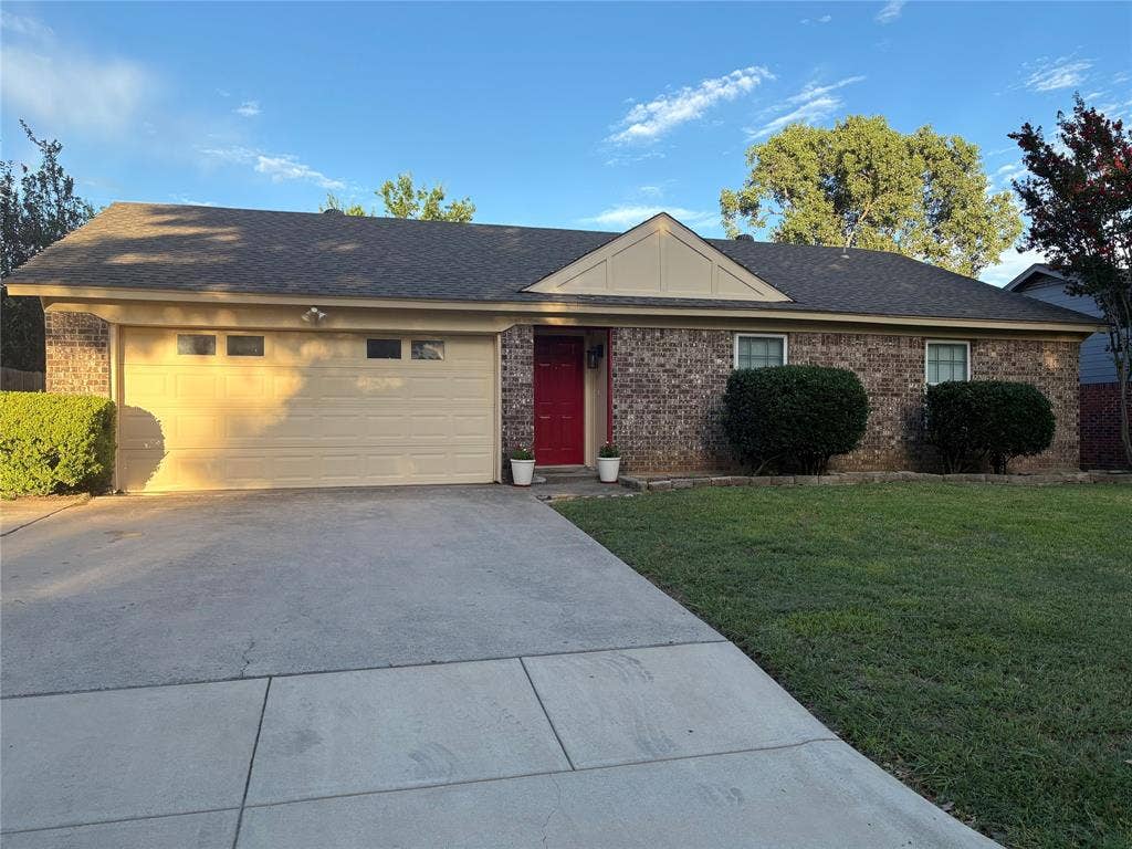 6309 Elm Springs Drive, Arlington, TX 76001 6309 Elm Springs Drive, Arlington, TX 76001