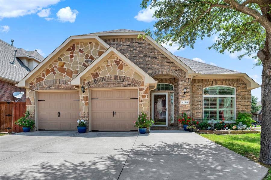 Property photo for 5729 New Castle Drive, Richardson, TX