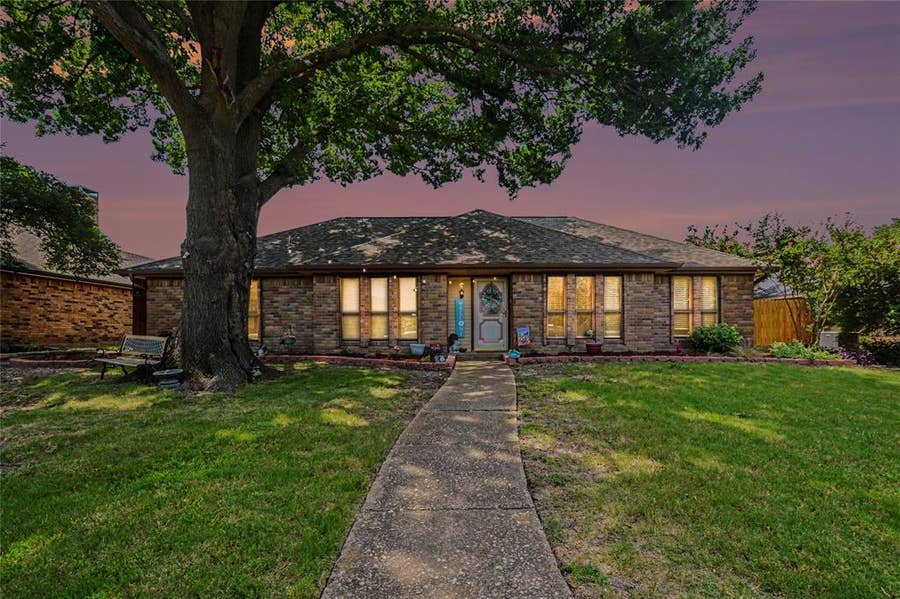 Property photo for 710 Rush Creek Drive, Allen, TX
