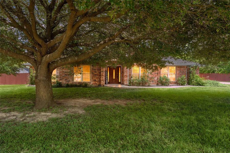 Property photo for 1022 S Old Robinson Road, Robinson, TX