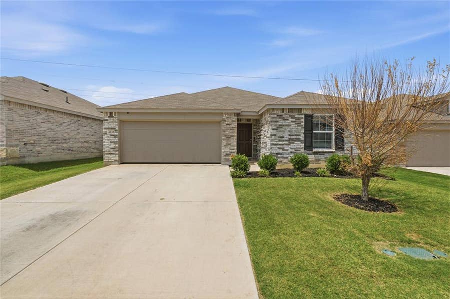 Property photo for 4632 Benham Drive, Fort Worth, TX