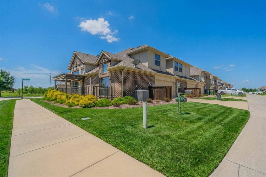 4050 Pequin Drive, Prosper, TX 75078 4050 Pequin Drive, Prosper, TX 75078