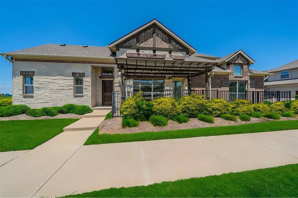 4050 Pequin Drive, Prosper, TX 75078 4050 Pequin Drive, Prosper, TX 75078