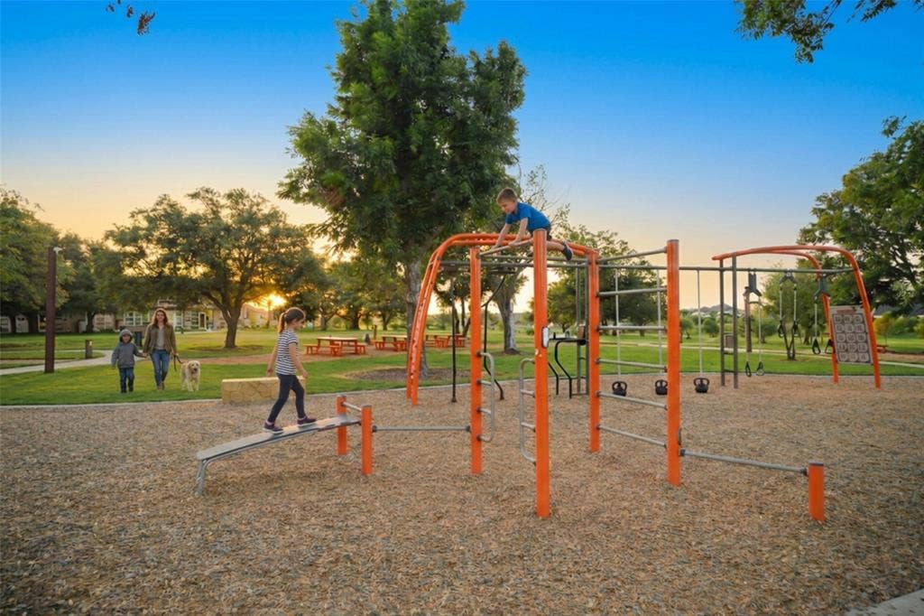 4050 Pequin Drive, Prosper, TX 75078 Playgrounds