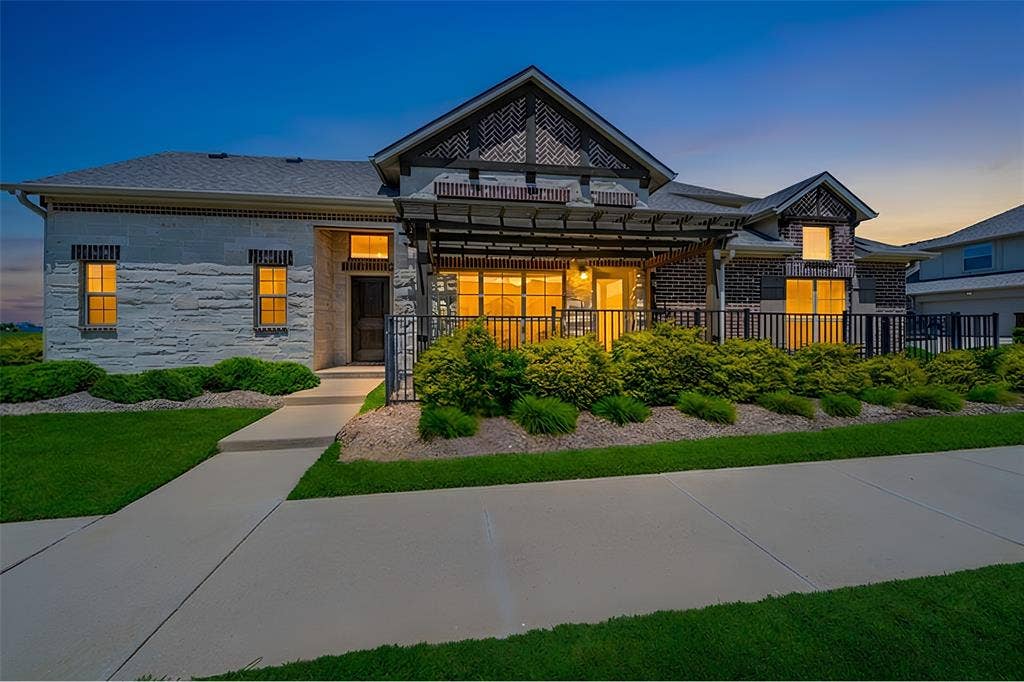 4050 Pequin Drive, Prosper, TX 75078 Lock-Leave Villa - Upgraded Modern Finishes