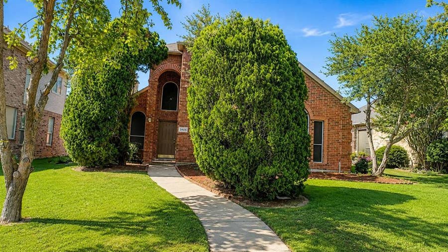 Property photo for 3949 Windford Drive, Plano, TX