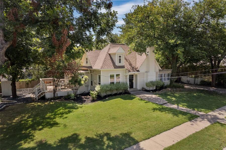 Property photo for 704 N College Street, McKinney, TX