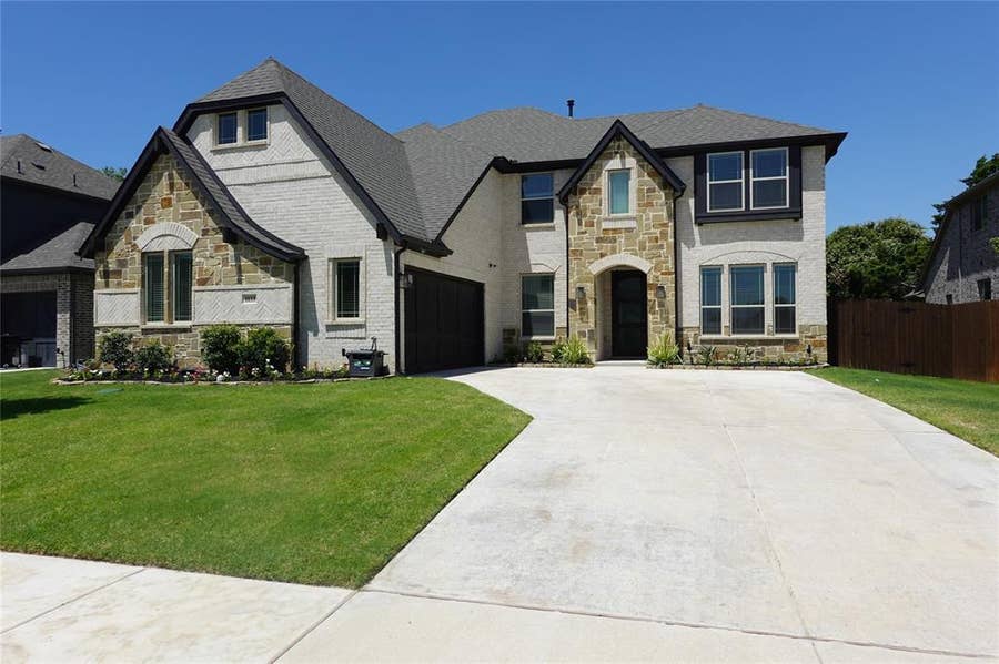 Property photo for 1133 Cardinal Drive, Midlothian, TX
