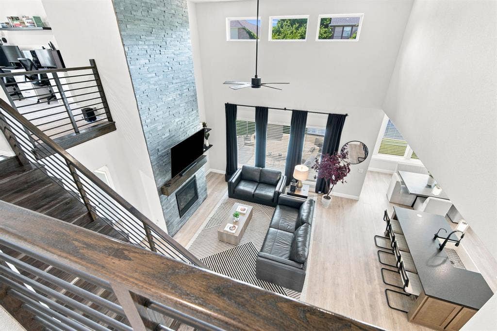 1133 Cardinal Drive, Midlothian, TX 76065 1133 Cardinal Drive, Midlothian, TX 76065
