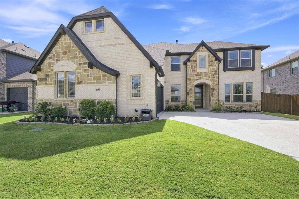 1133 Cardinal Drive, Midlothian, TX 76065 1133 Cardinal Drive, Midlothian, TX 76065