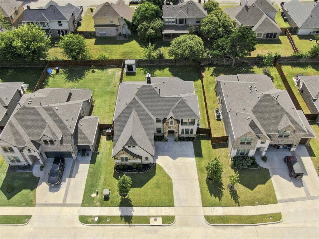 1133 Cardinal Drive, Midlothian, TX 76065 1133 Cardinal Drive, Midlothian, TX 76065