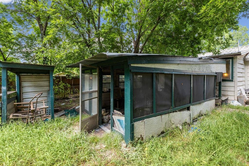 906 Branch Street, Greenville, TX 75401