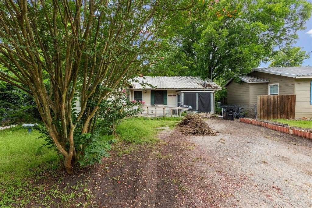 906 Branch Street, Greenville, TX 75401