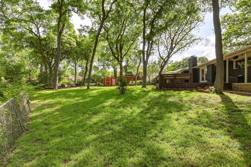 2320 Chart Drive, Dallas, TX 75228