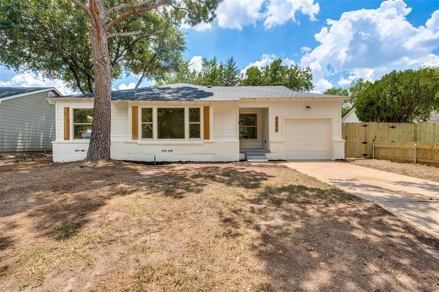 Property photo for 1614 W 3rd Street, Irving, TX