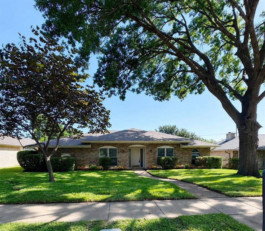 Property photo for 3203 Lemmontree Lane, Plano, TX