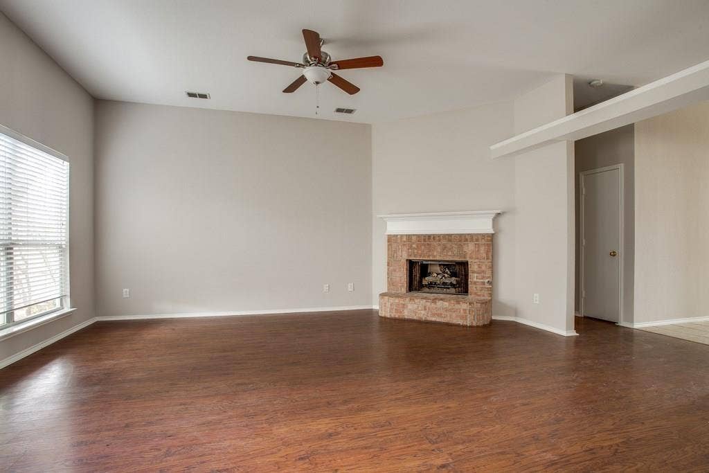 9213 Norfolk Lane, McKinney, TX 75071 Living room